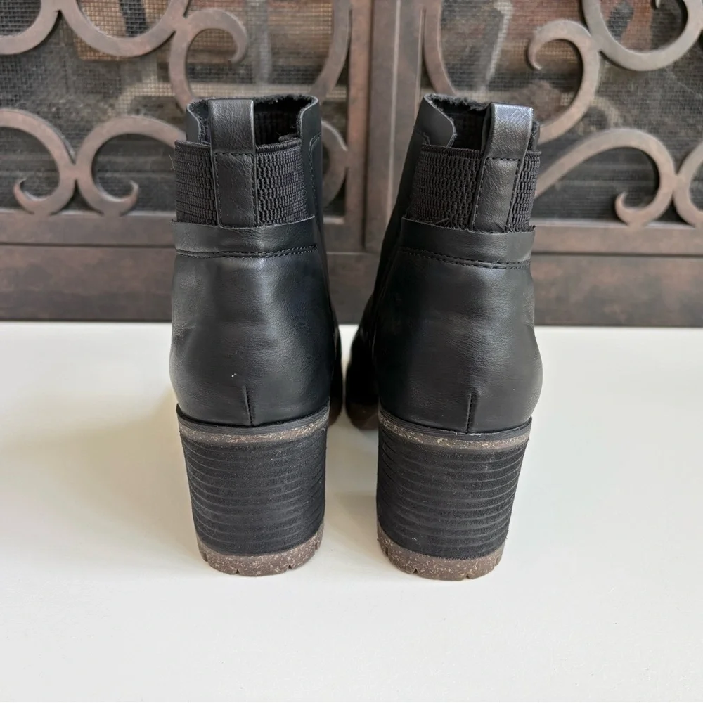 NWOB Korks Elise Block Ankle Boots Size 9.5